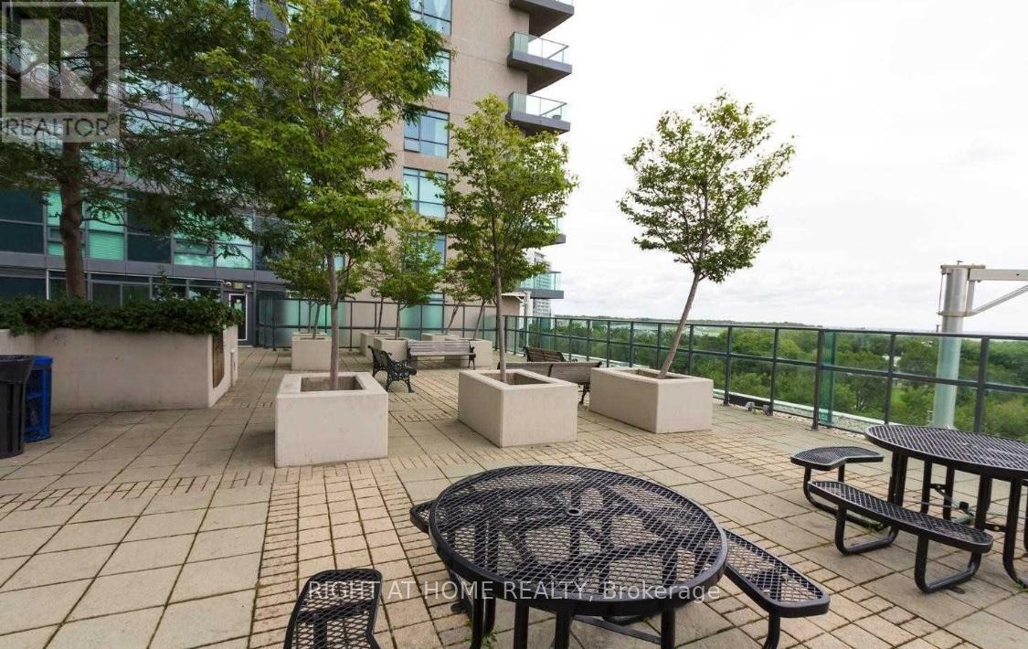 2205 - 219 Fort York Boulevard, Toronto, Ontario  M5V 1B1 - Photo 34 - C12308702