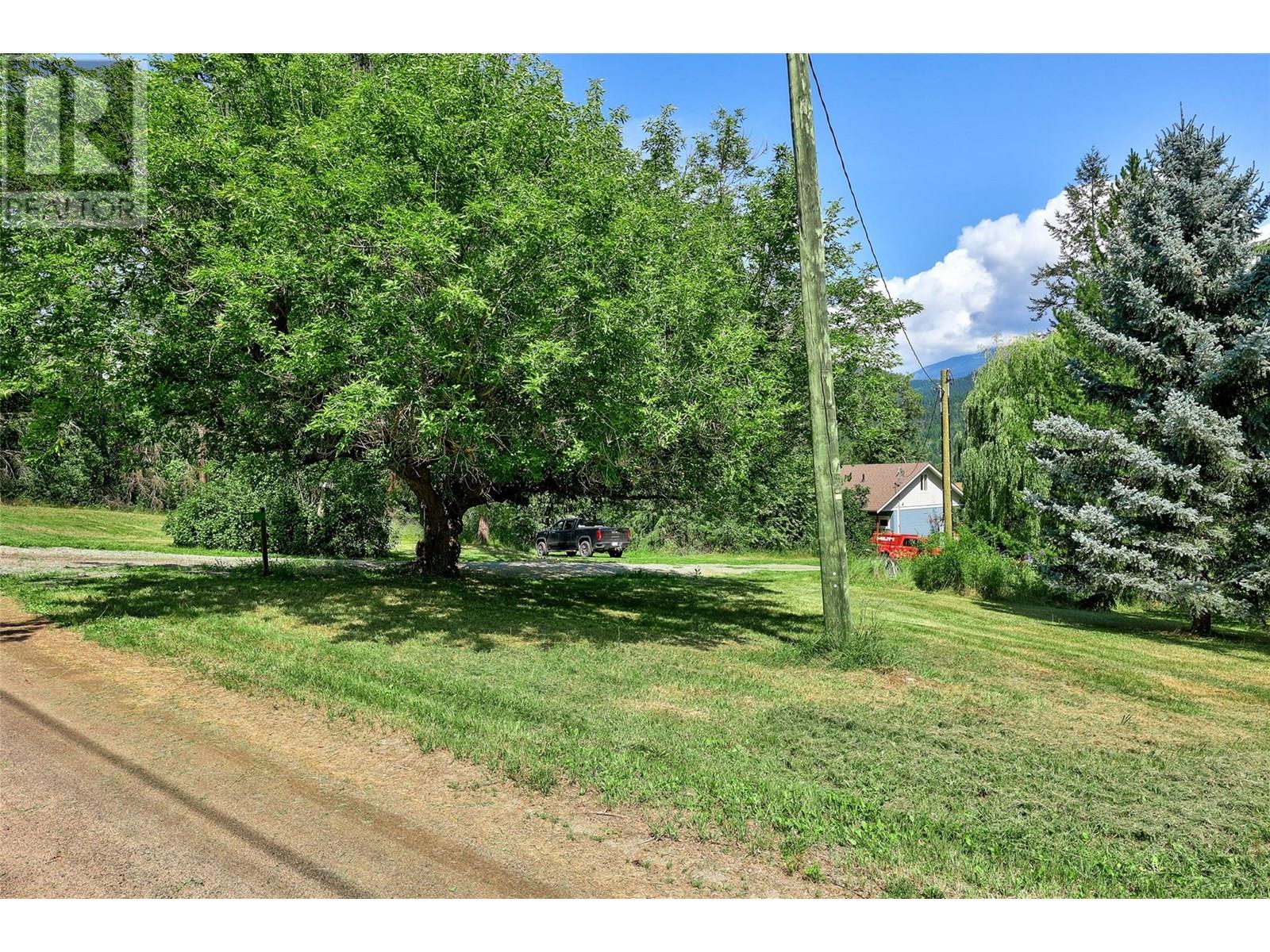 228 Webb Road, little fort, British Columbia