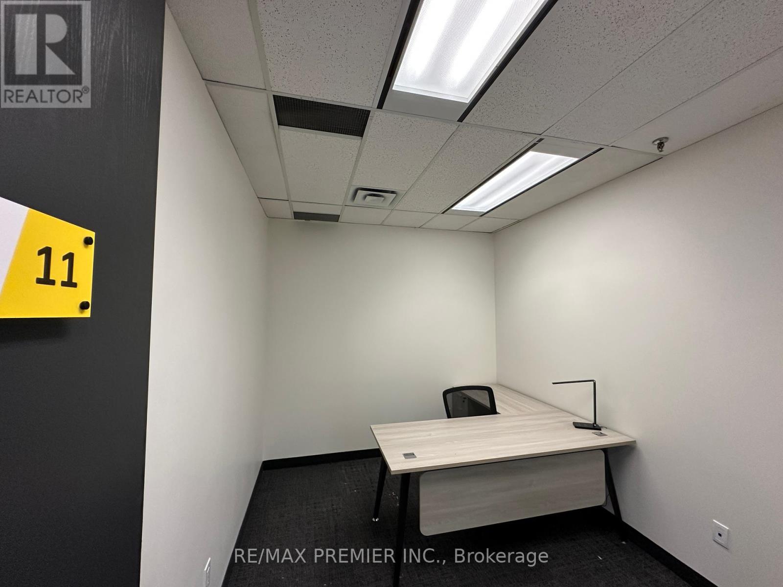 200-11 - 350 Burnhamthorpe Road W, Mississauga, Ontario  L5B 3J1 - Photo 14 - W12308674