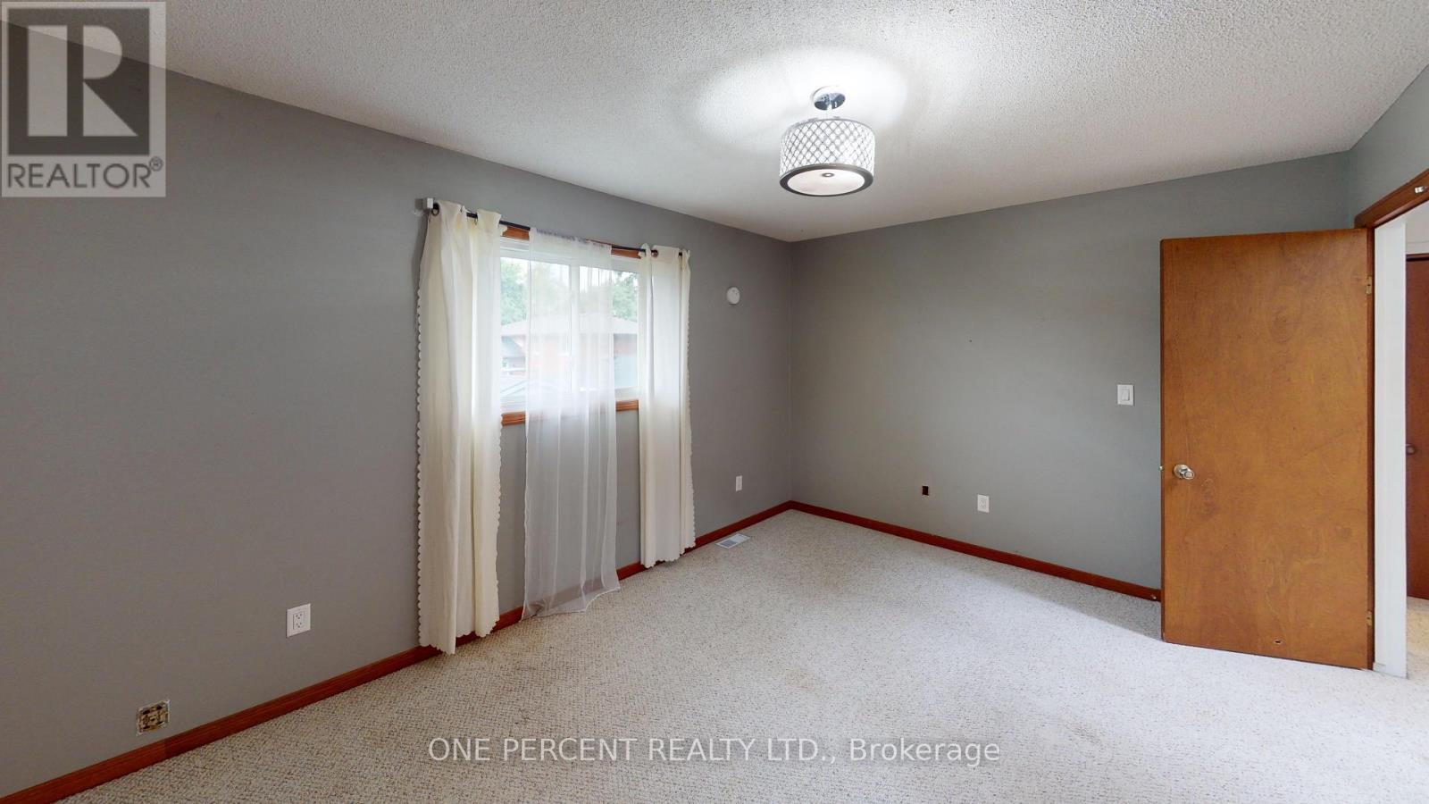 7428 Petrullo Court, Niagara Falls, Ontario  L2H 2K4 - Photo 15 - X12308683