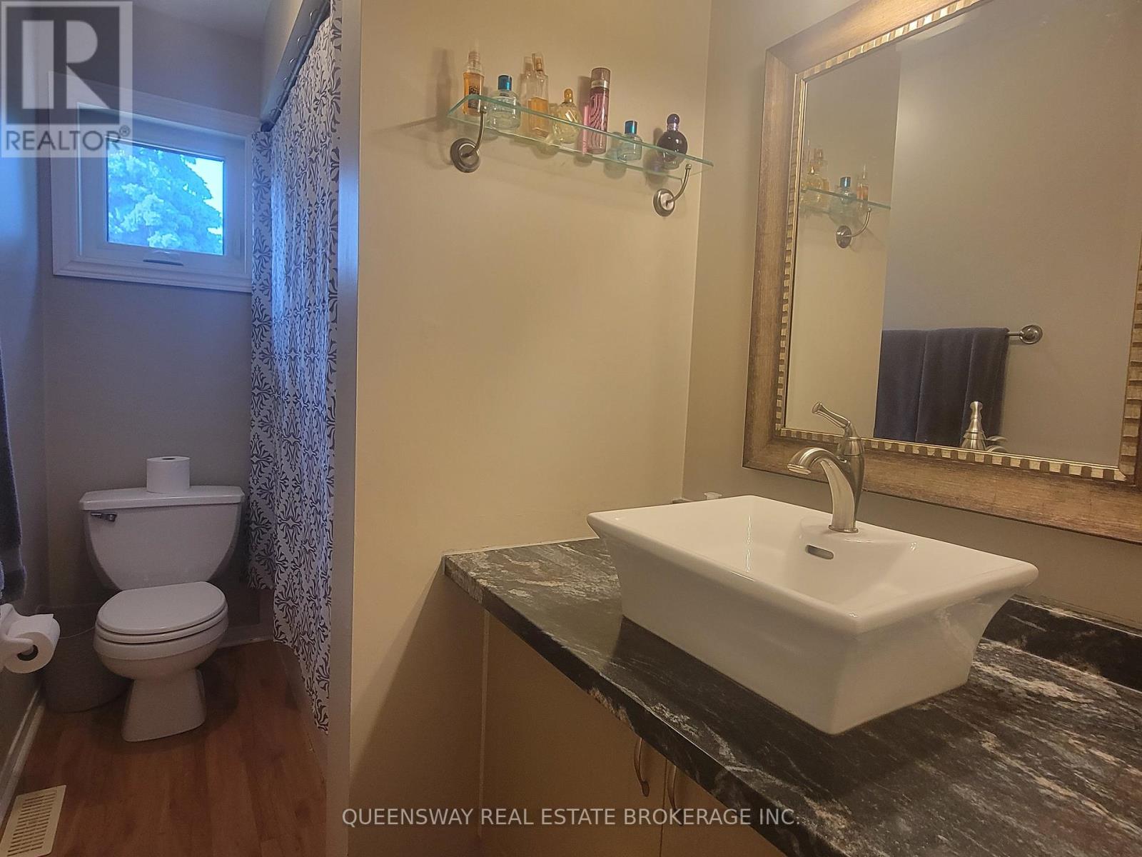 50 Acorn Crescent, Wasaga Beach, Ontario  L9Z 1L6 - Photo 10 - S12308654