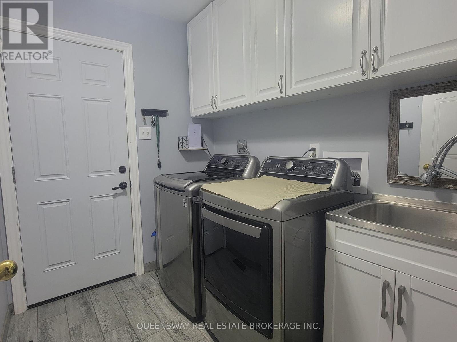 50 Acorn Crescent, Wasaga Beach, Ontario  L9Z 1L6 - Photo 11 - S12308654