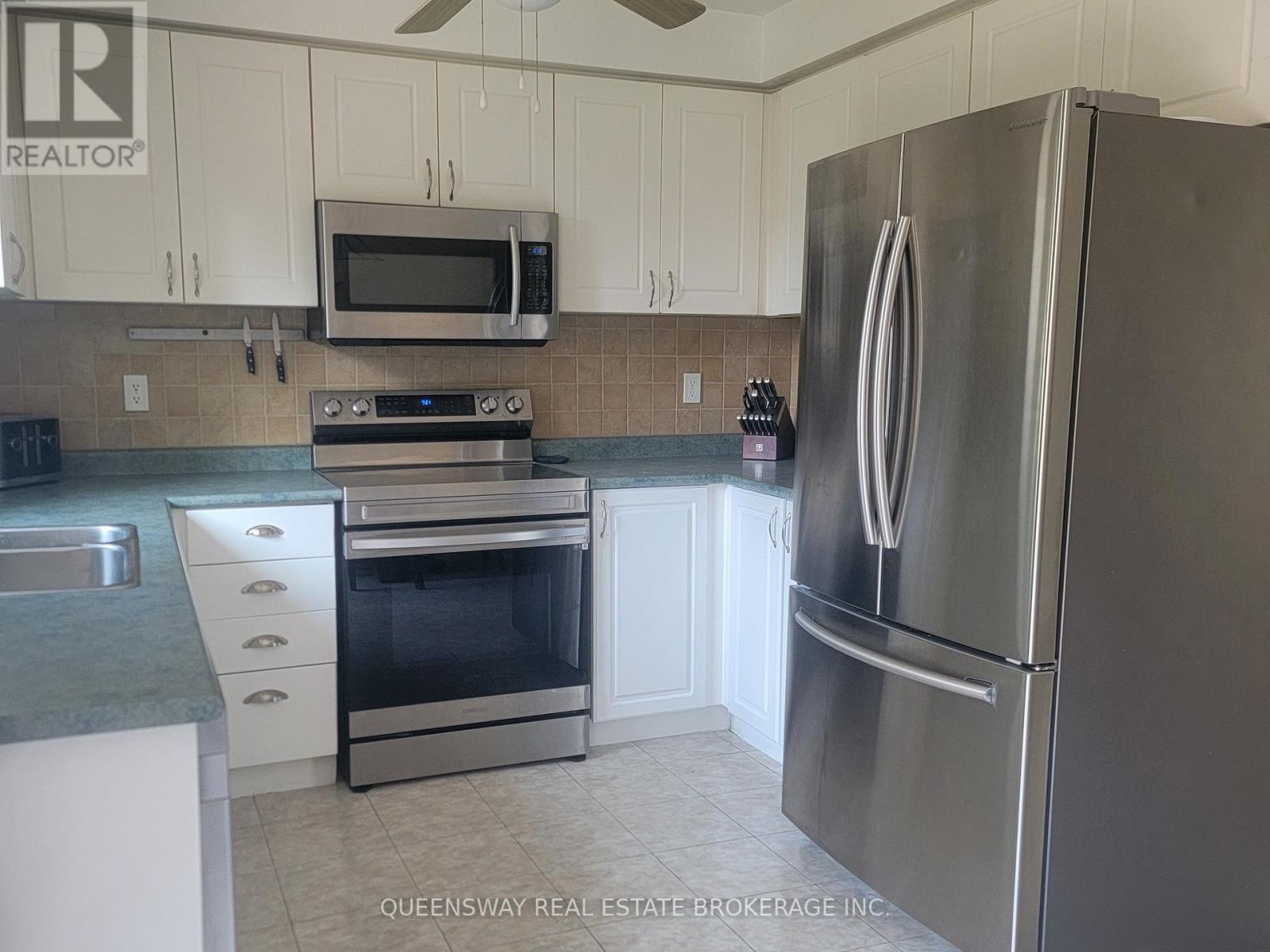 50 Acorn Crescent, Wasaga Beach, Ontario  L9Z 1L6 - Photo 4 - S12308654