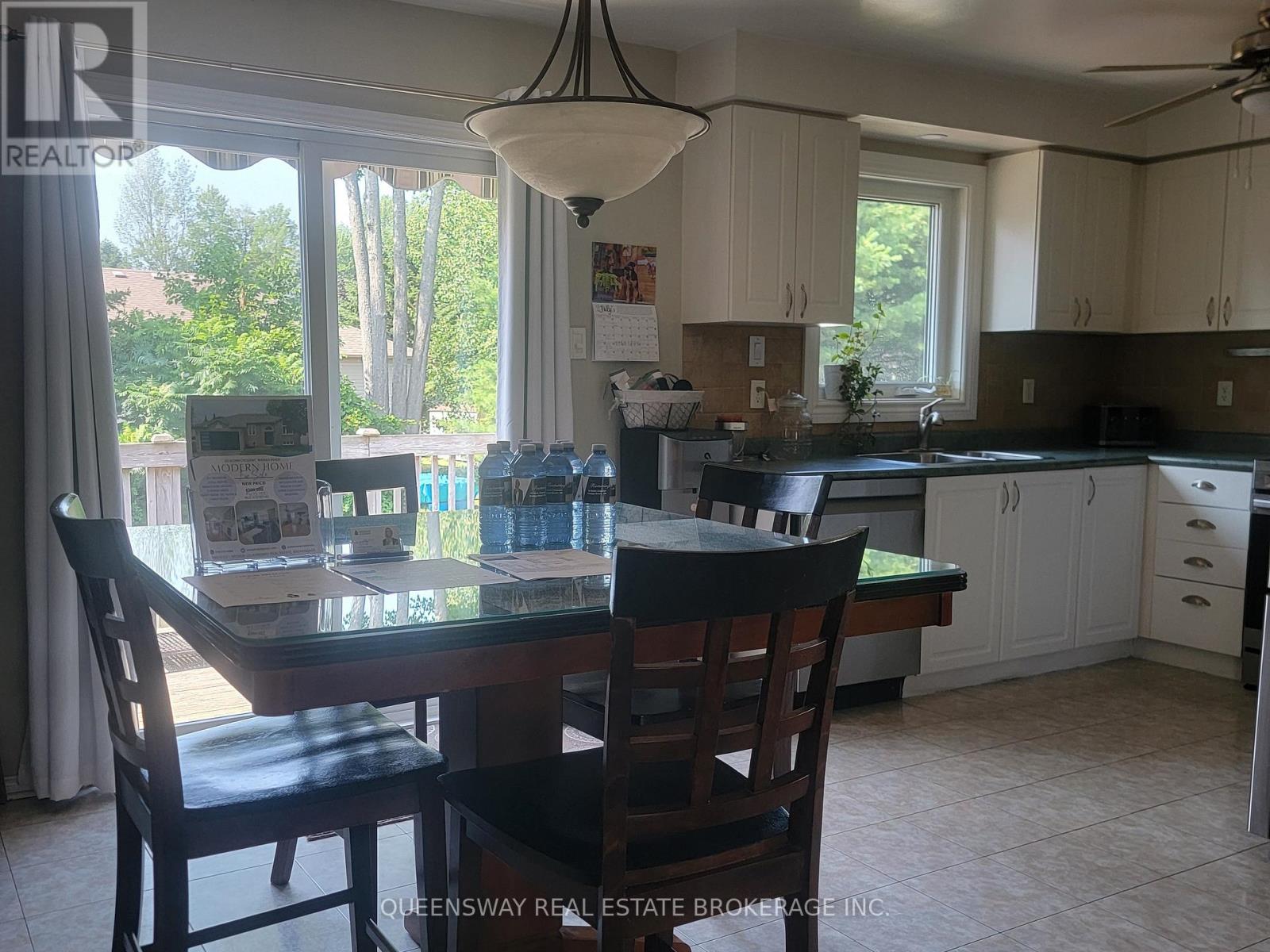 50 Acorn Crescent, Wasaga Beach, Ontario  L9Z 1L6 - Photo 5 - S12308654