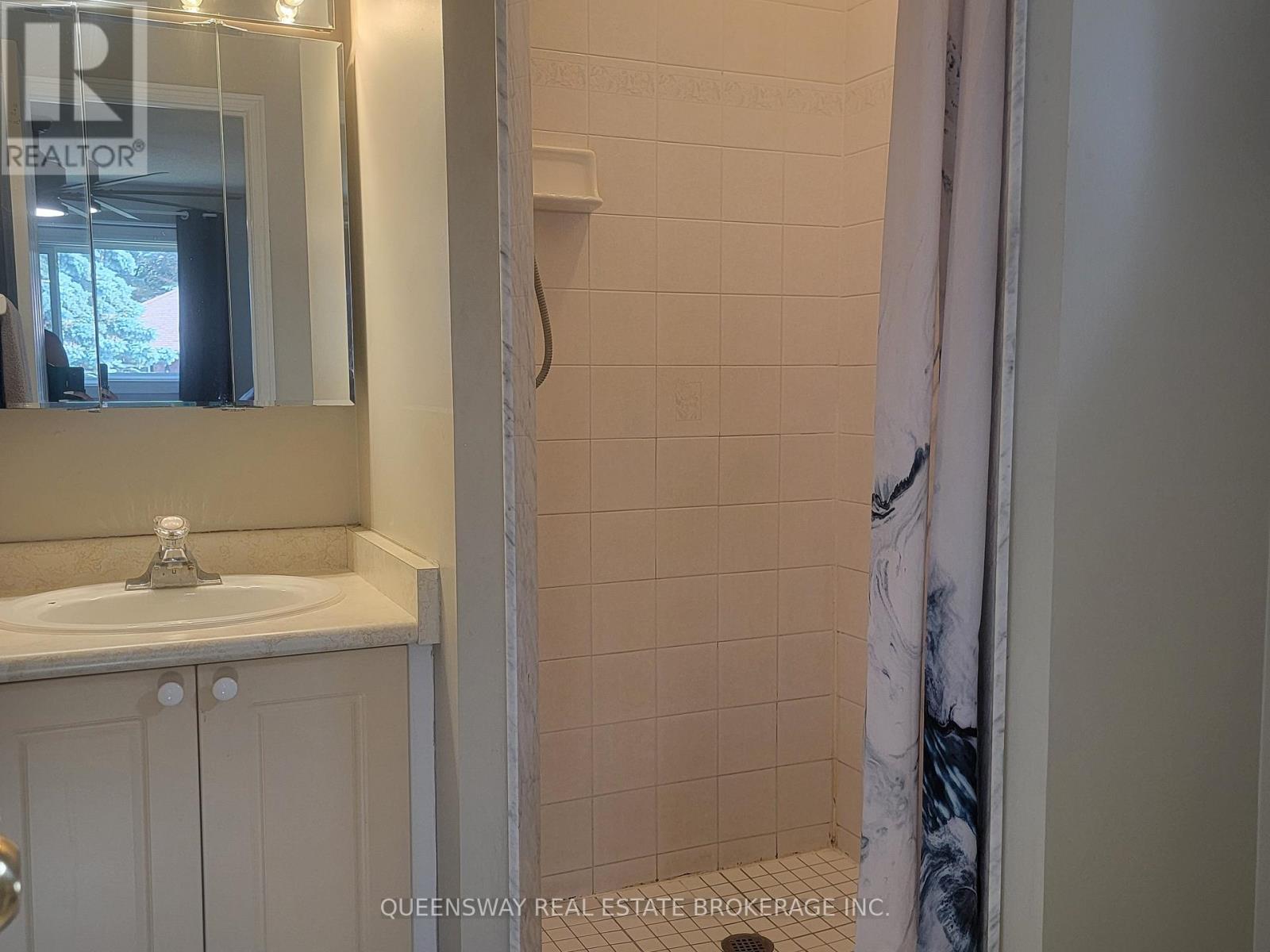 50 Acorn Crescent, Wasaga Beach, Ontario  L9Z 1L6 - Photo 7 - S12308654