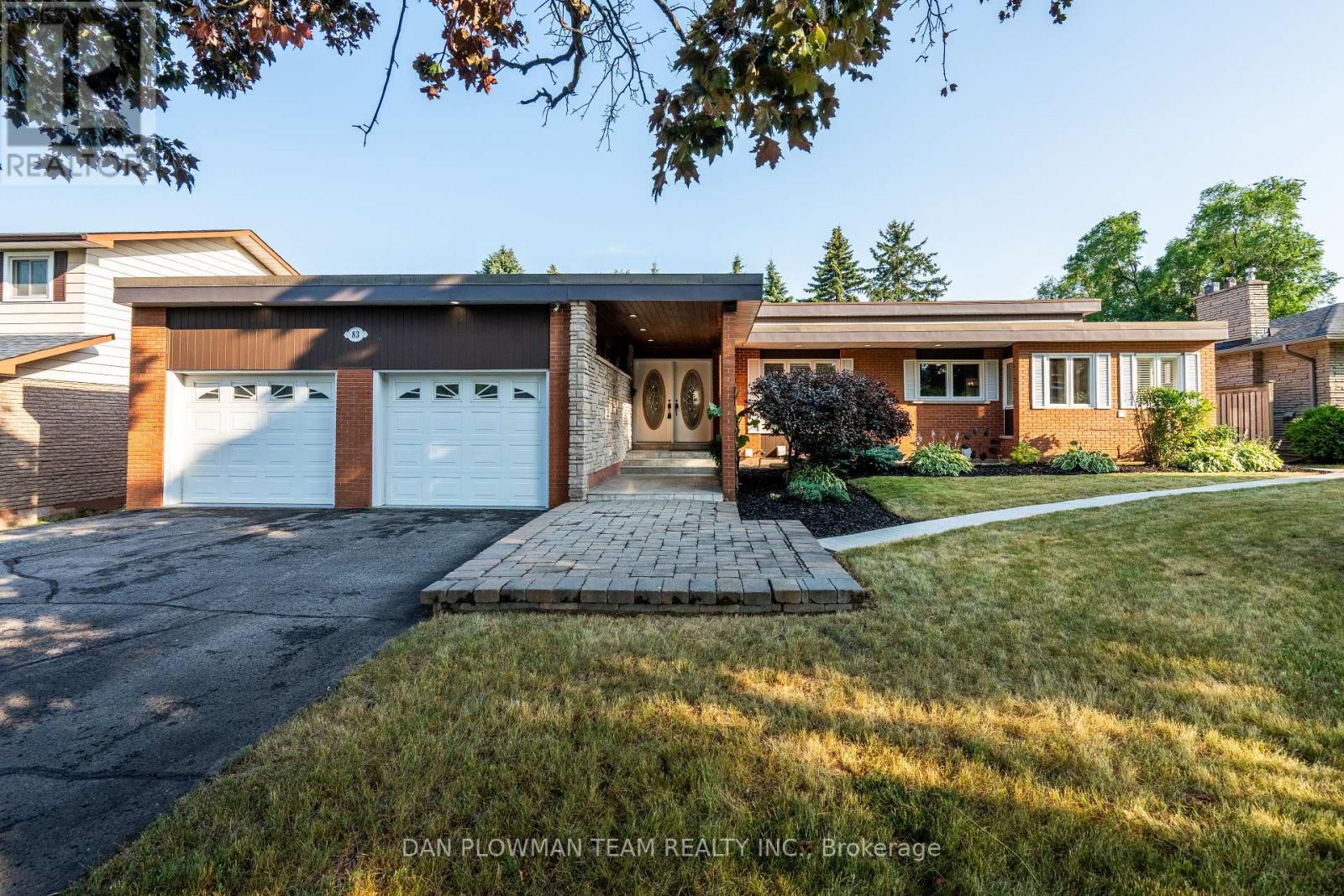 Property at 83 SHERWOOD ROAD E image 1