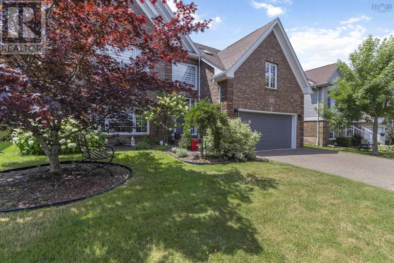 Property at 61 Lindenwood Terrace image 3
