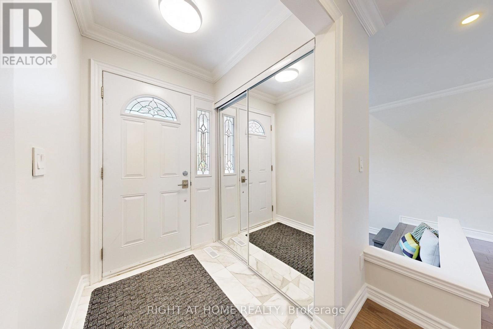 Property at 14 SPRINGHOUSE SQUARE image 2