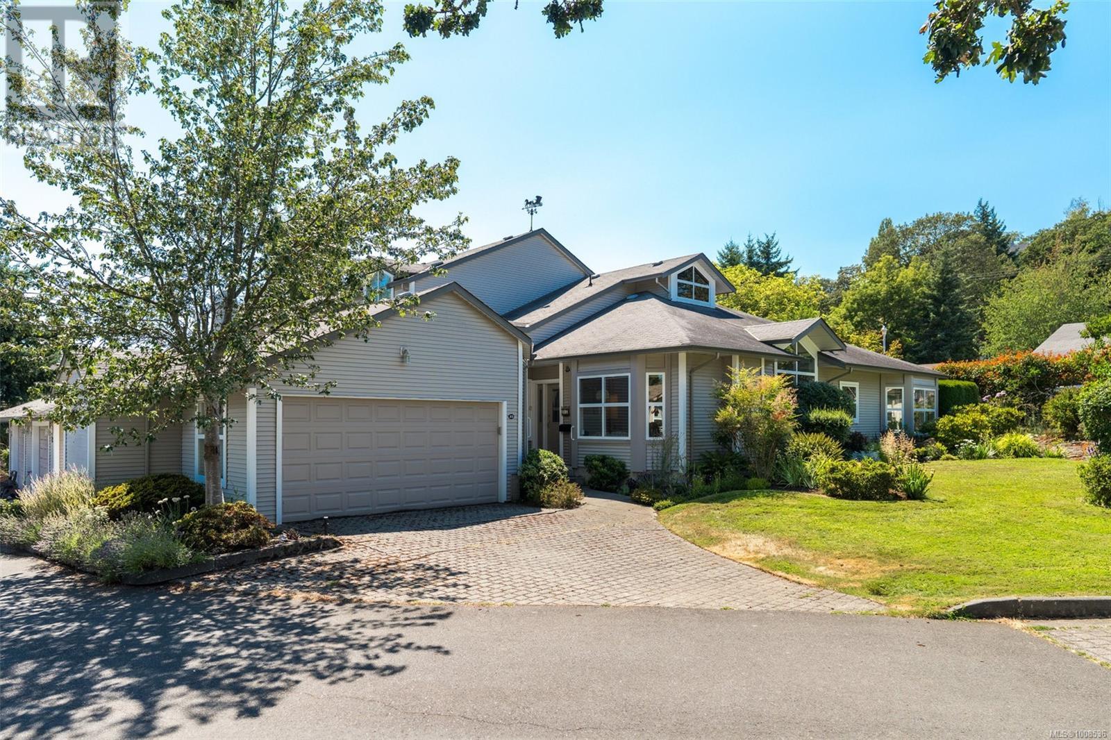 Property at 23 3633 Cedar Hill Rd image 1