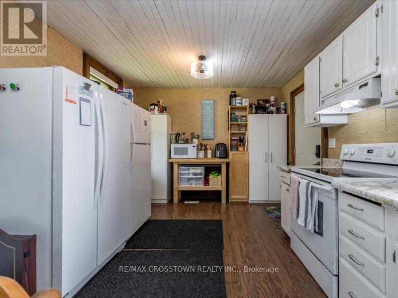 49 Park Street, Barrie (Queen's Park), Ontario  L4N 1H7 - Photo 18 - S12254032