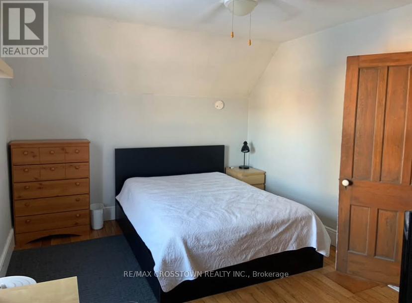 49 Park Street, Barrie (Queen's Park), Ontario  L4N 1H7 - Photo 27 - S12254032