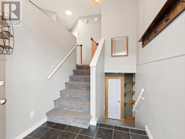 Property at 38 VALERIE CRESCENT image 2