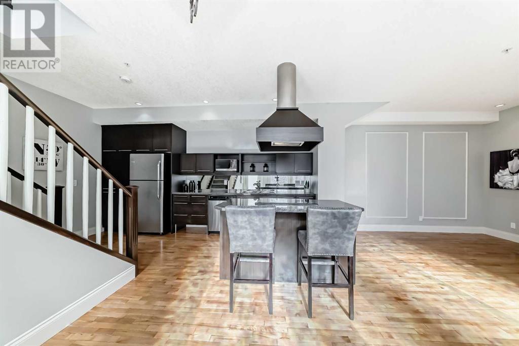 Property at 1313 7 Street SW image 3