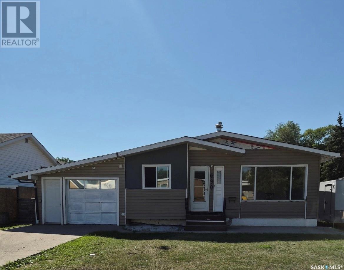 Property at 630 Elphinstone STREET image 1