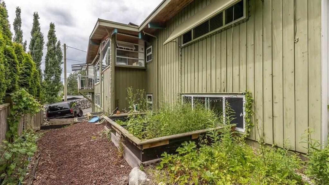 33025 14 Avenue, Mission, British Columbia  V2V 2P3 - Photo 3 - R3030922