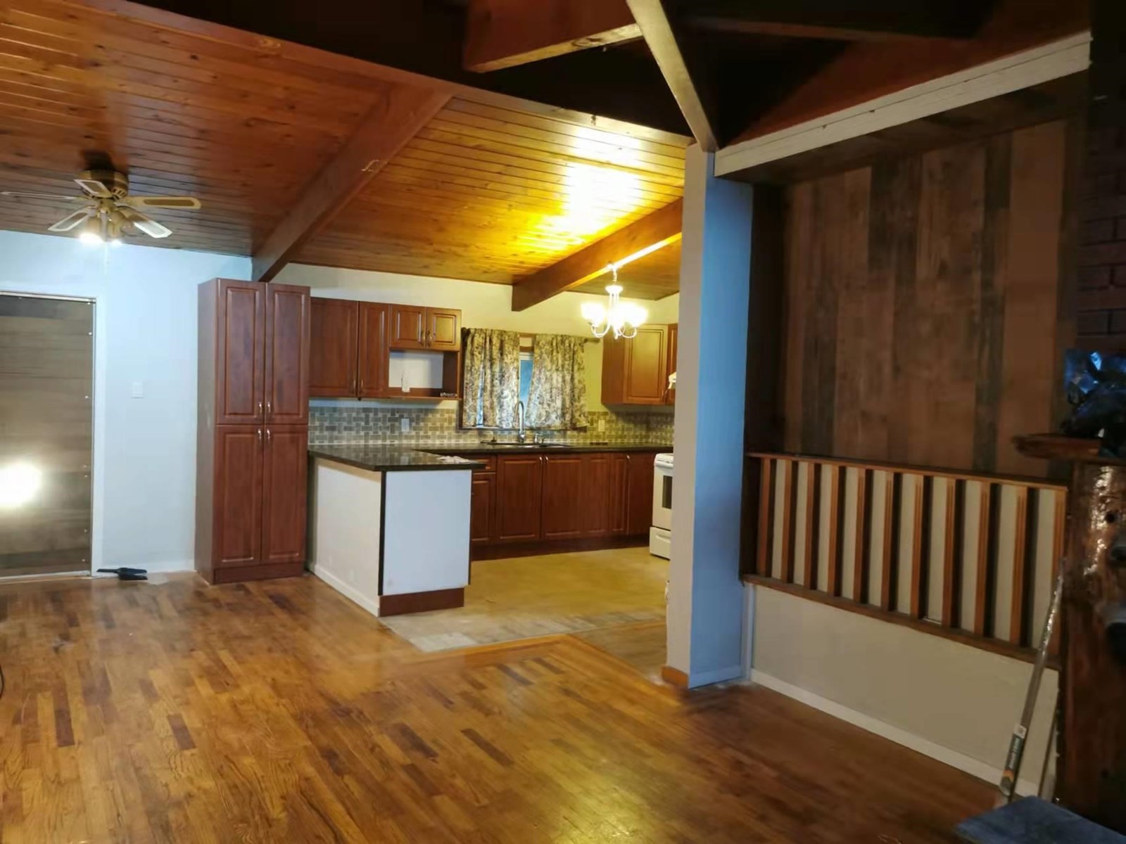 33025 14 Avenue, Mission, British Columbia  V2V 2P3 - Photo 10 - R3030922