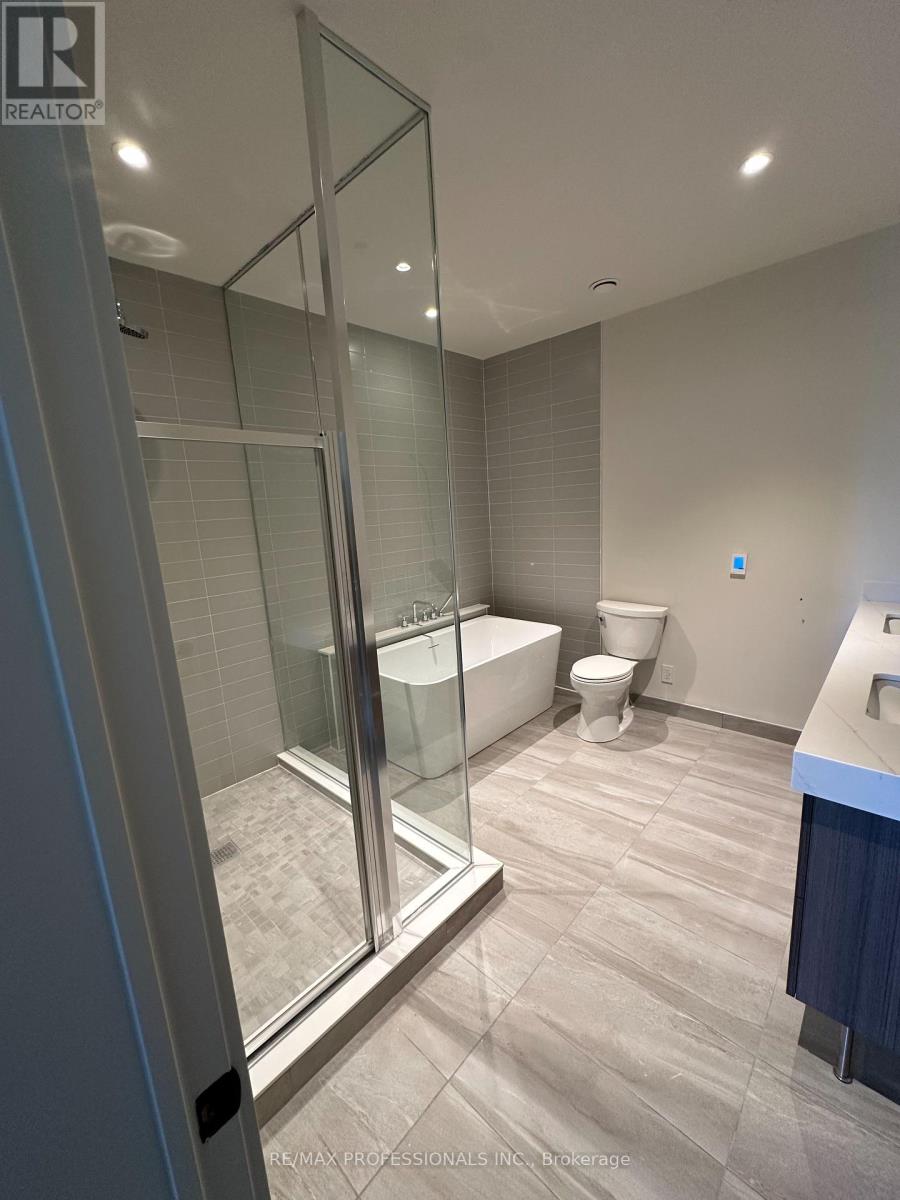 410 - 123 Maurice Drive, Oakville, Ontario  L6K 2W6 - Photo 13 - W12308756
