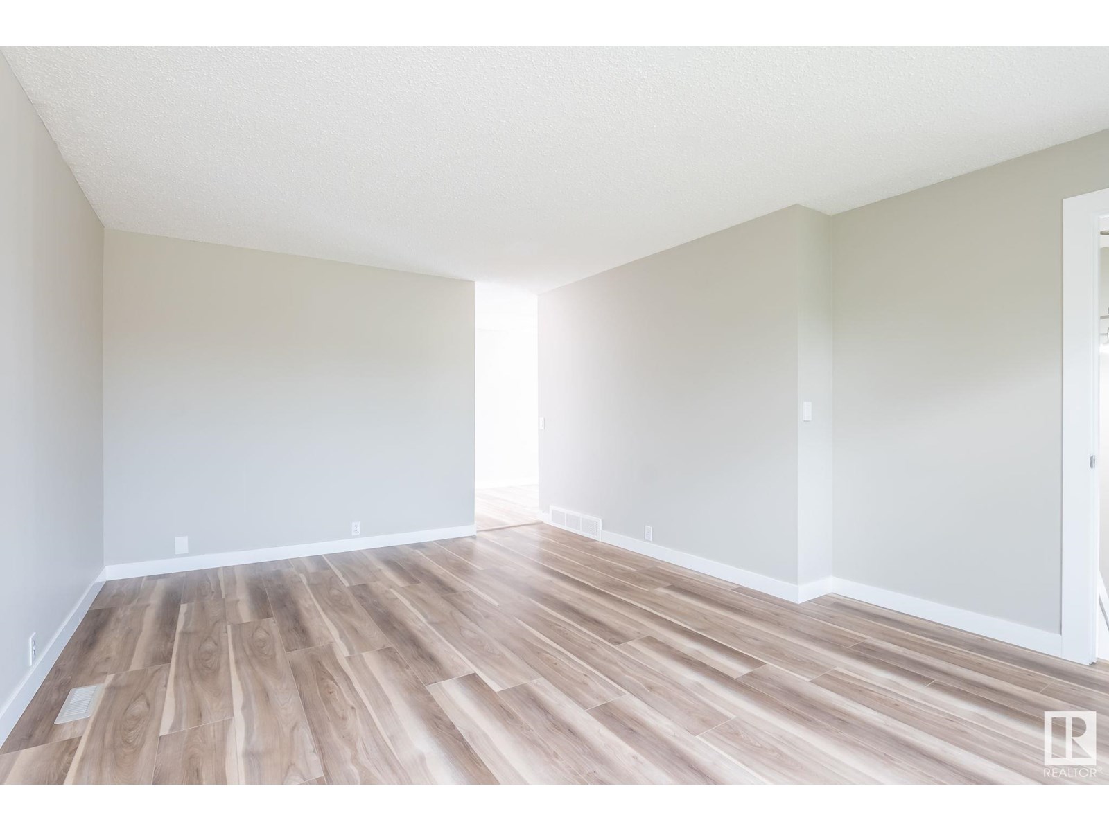 Property at 3708 12 AV NW image 3