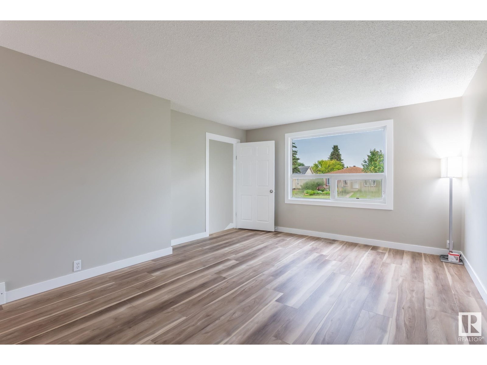 Property at 3708 12 AV NW image 4