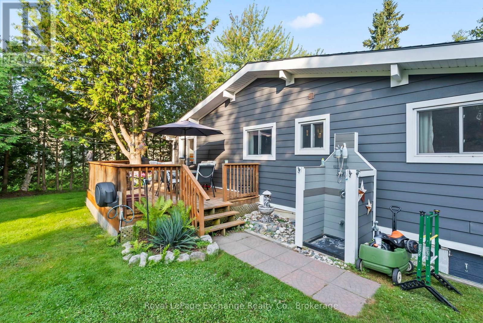 10 Jarrell Lane, Kincardine, Ontario  N2Z 2X8 - Photo 29 - X12291866
