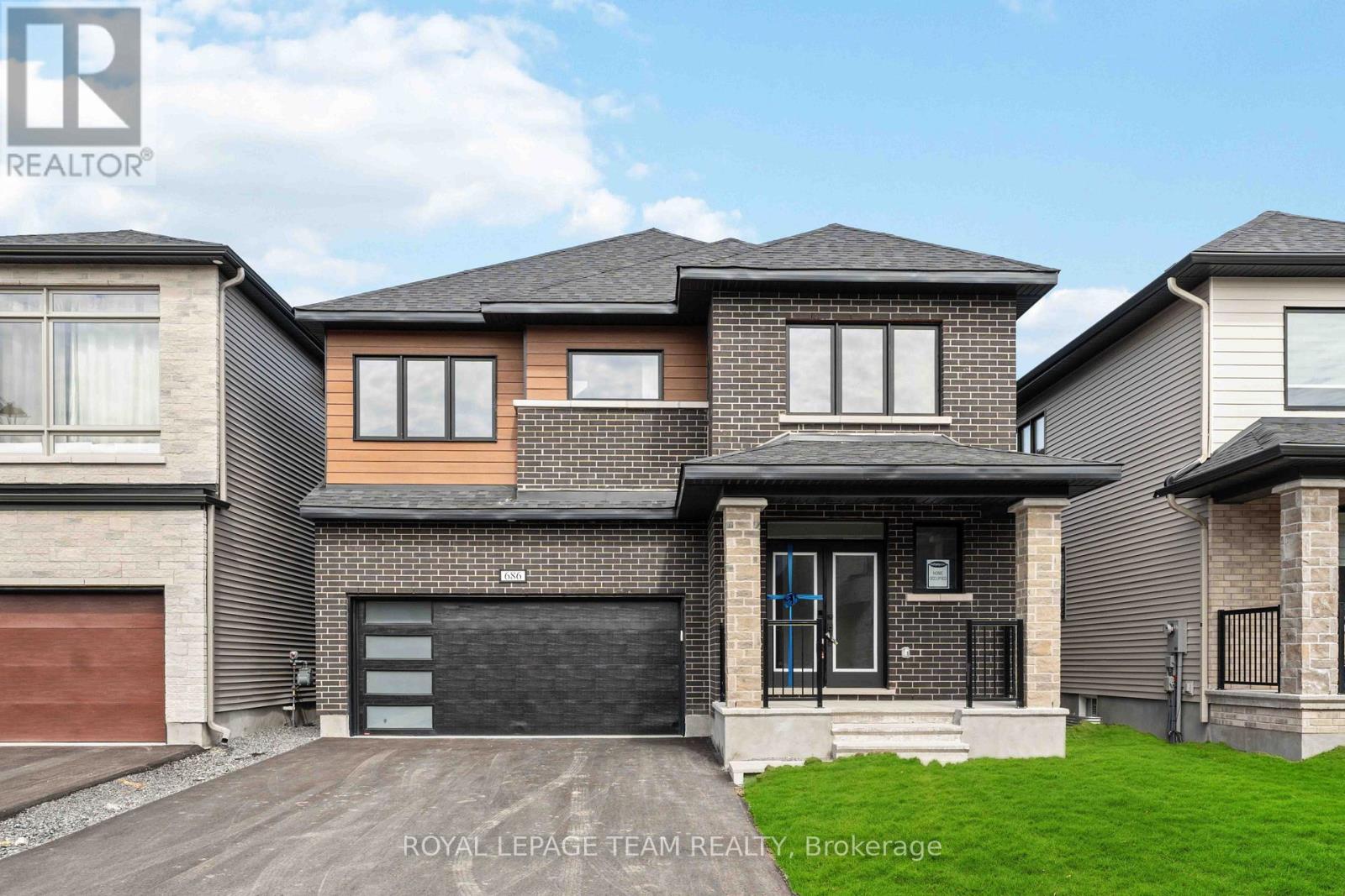 686 Fenwick Way, Ottawa, Ontario  K2J 7E6 - Photo 1 - X12308820