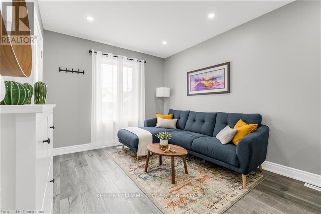 52 East 24th Street, Hamilton (Eastmount), Ontario  L8V 2X7 - Photo 10 - X12308795