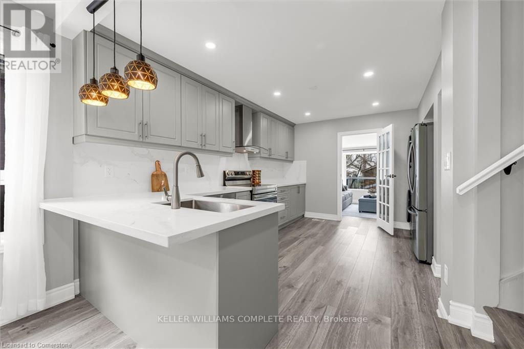 52 East 24th Street, Hamilton (Eastmount), Ontario  L8V 2X7 - Photo 13 - X12308795