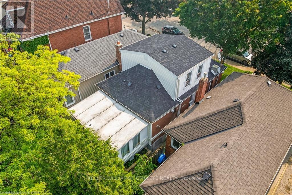 52 East 24th Street, Hamilton (Eastmount), Ontario  L8V 2X7 - Photo 5 - X12308795