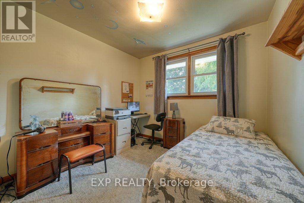 193 Centennial Avenue S, Central Elgin, Ontario  N5R 5B3 - Photo 12 - X12297842