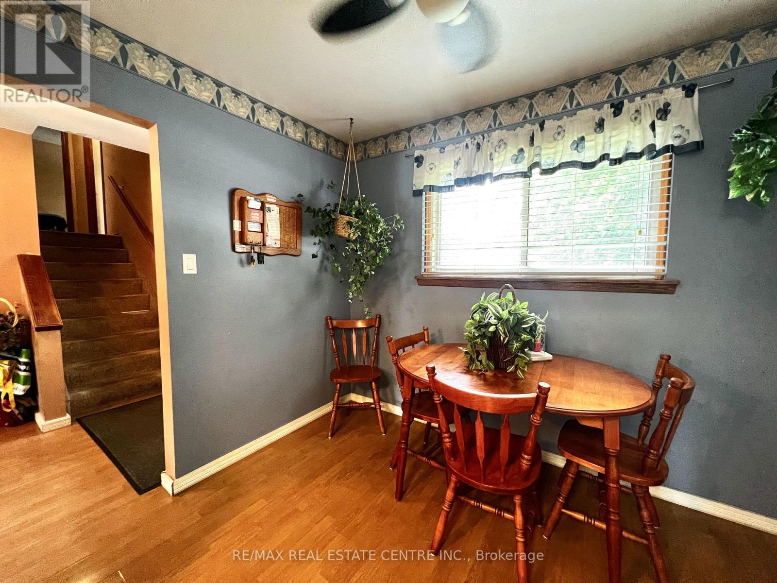 330 Simon Street, Shelburne, Ontario  L9V 2Y5 - Photo 10 - X12286764