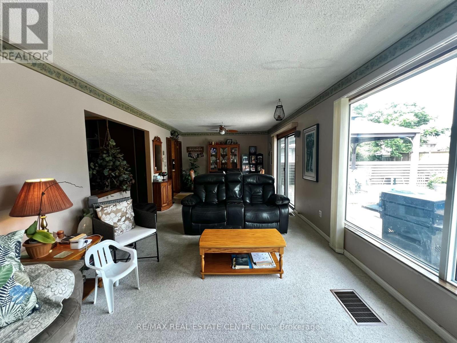 330 Simon Street, Shelburne, Ontario  L9V 2Y5 - Photo 17 - X12286764