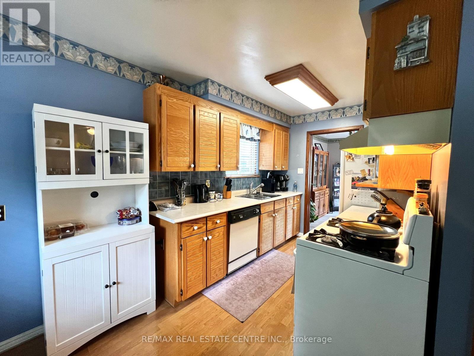 330 Simon Street, Shelburne, Ontario  L9V 2Y5 - Photo 11 - X12286764
