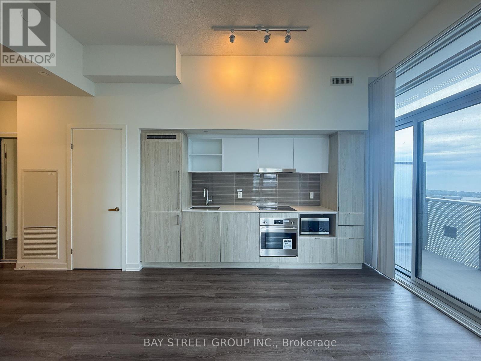 4909 - 138 Downes Street, Toronto, Ontario  M5E 0E4 - Photo 5 - C12308822