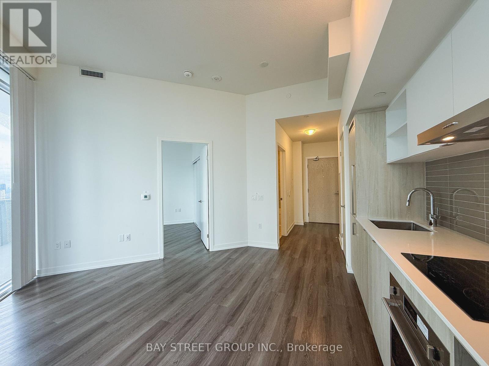 4909 - 138 Downes Street, Toronto, Ontario  M5E 0E4 - Photo 7 - C12308822