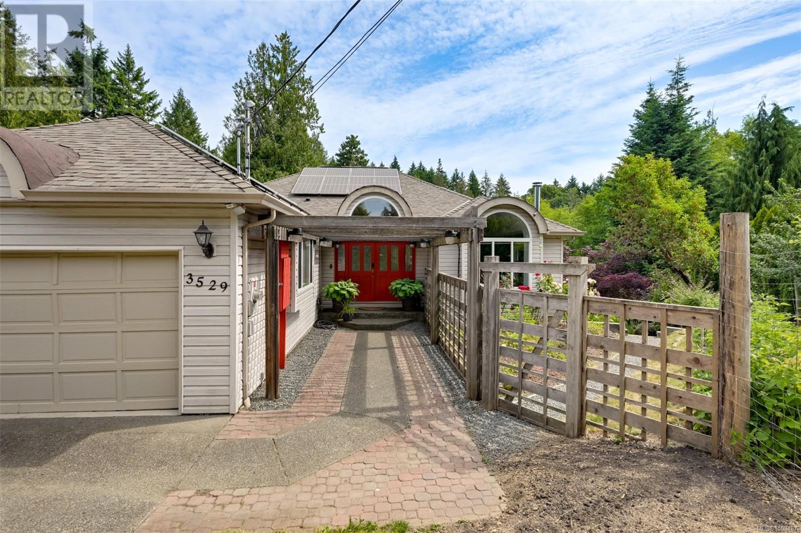 3529 Dougan Dr, Cobble Hill, British Columbia