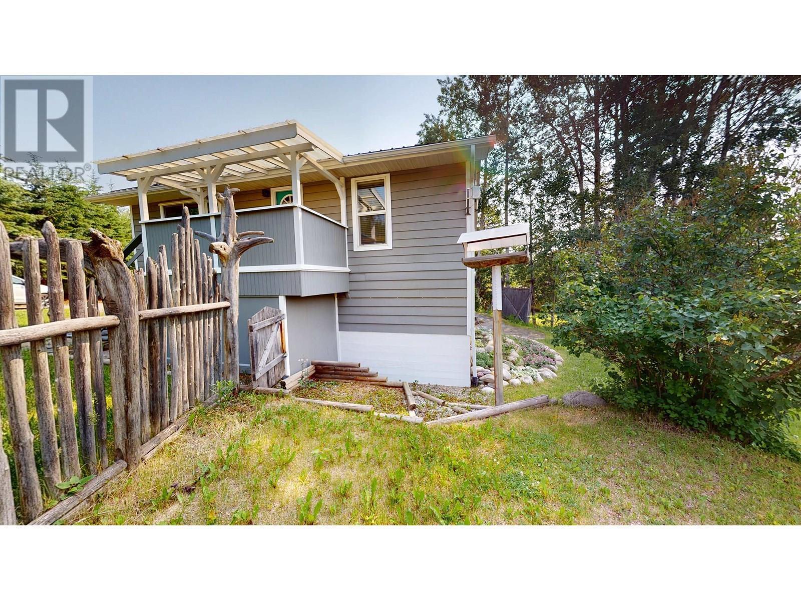 10719 Dr Greene Street, Hudsons Hope, British Columbia  V0C 1V0 - Photo 31 - R3016245