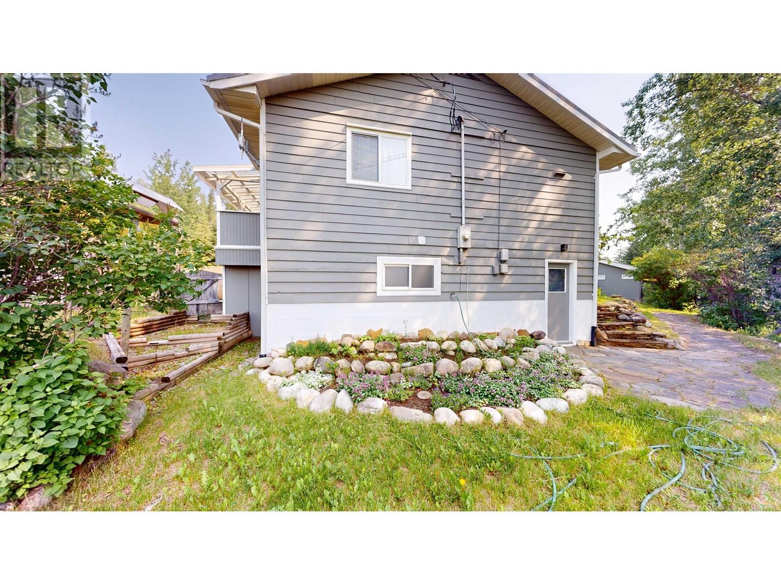 10719 Dr Greene Street, Hudsons Hope, British Columbia  V0C 1V0 - Photo 38 - R3016245