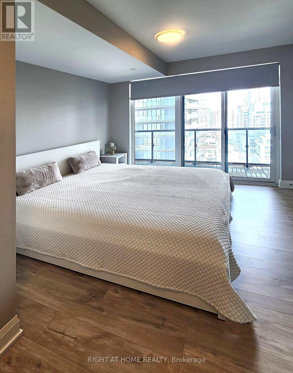 1402 - 56 Annie Craig Drive, Toronto, Ontario  M8V 0C8 - Photo 4 - W12308816