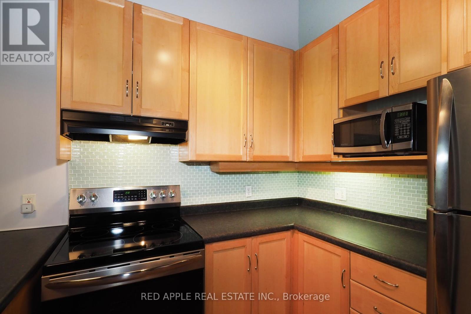 121 - 26 Ontario Street, Guelph, Ontario  N1E 7K1 - Photo 19 - X12308809
