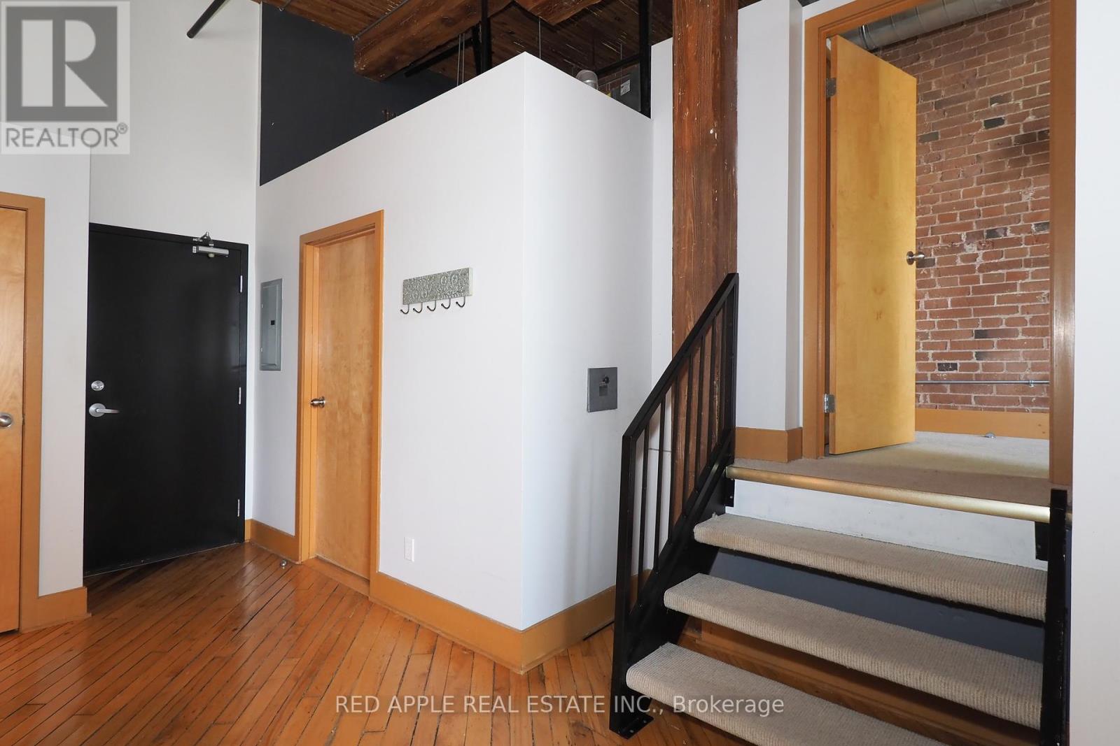 121 - 26 Ontario Street, Guelph, Ontario  N1E 7K1 - Photo 6 - X12308809