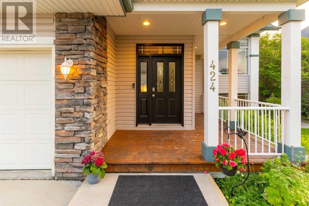 424 Sunset Link, Crossfield, Alberta  T0M 0S0 - Photo 2 - A2235217