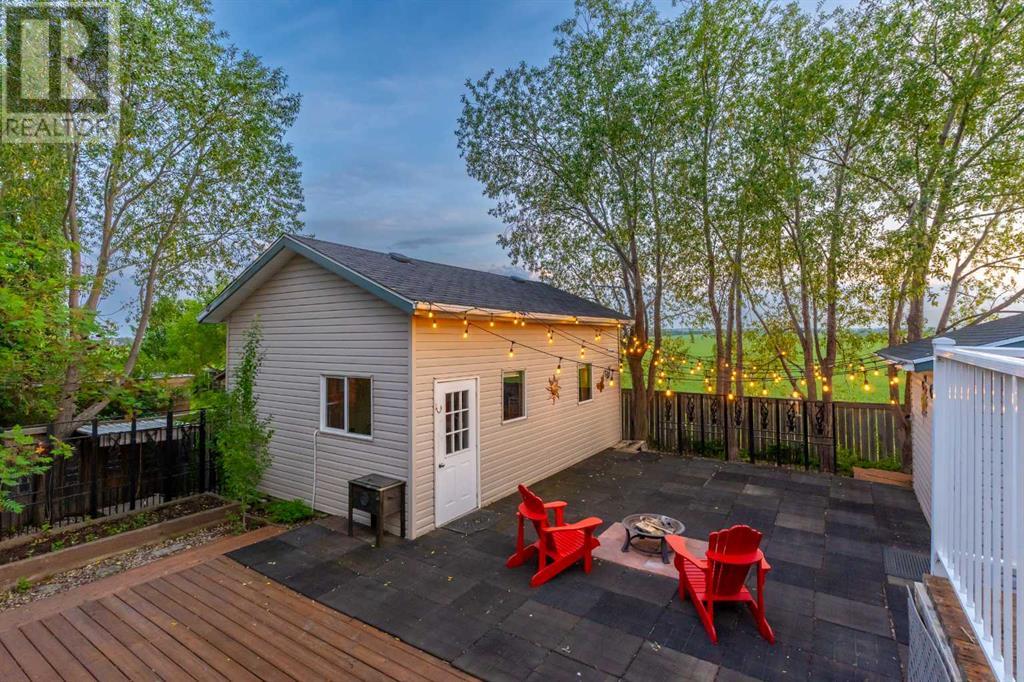 424 Sunset Link, Crossfield, Alberta  T0M 0S0 - Photo 40 - A2235217