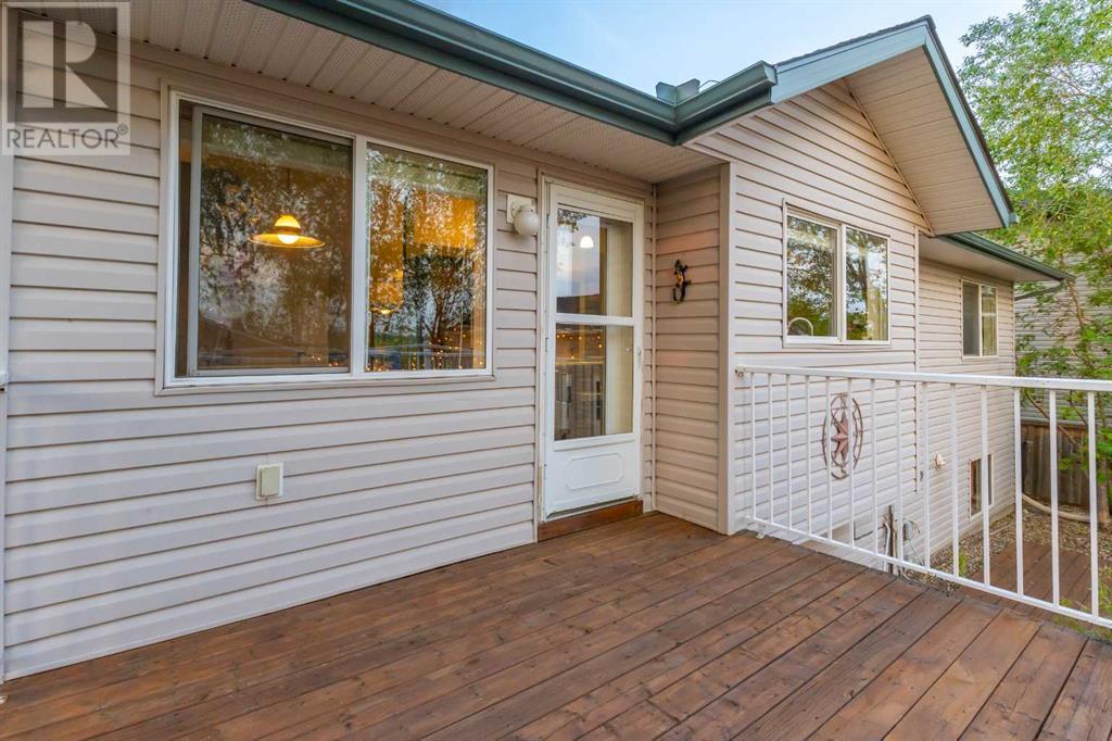 424 Sunset Link, Crossfield, Alberta  T0M 0S0 - Photo 38 - A2235217
