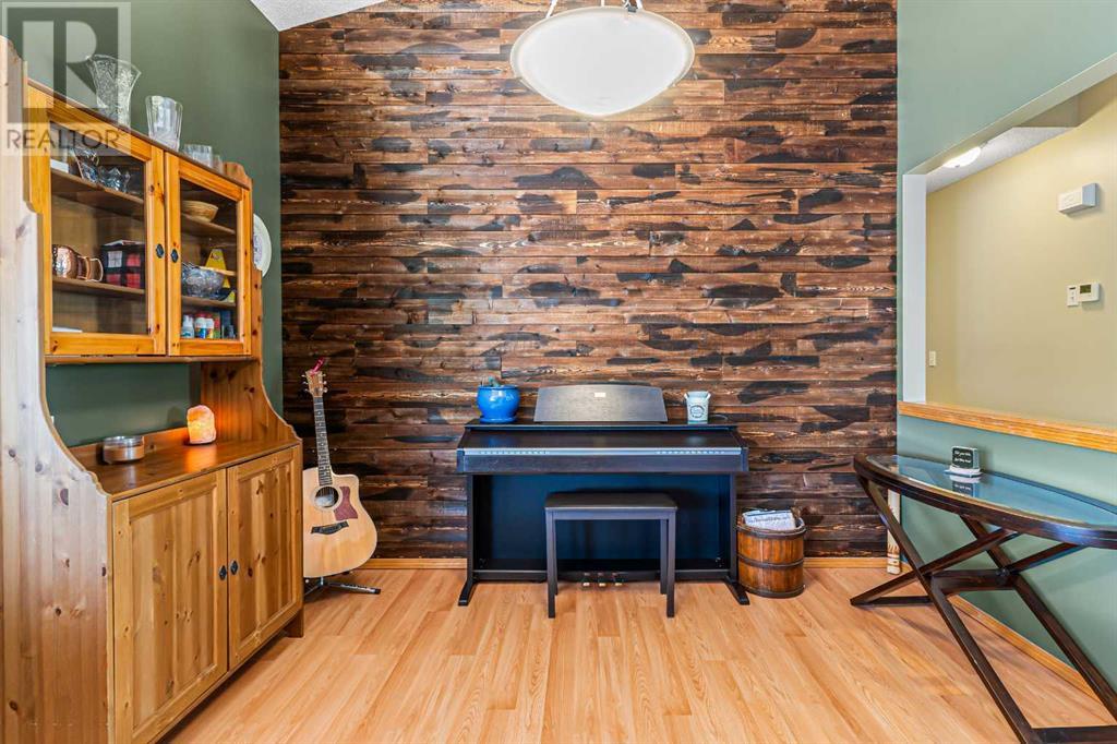 424 Sunset Link, Crossfield, Alberta  T0M 0S0 - Photo 8 - A2235217