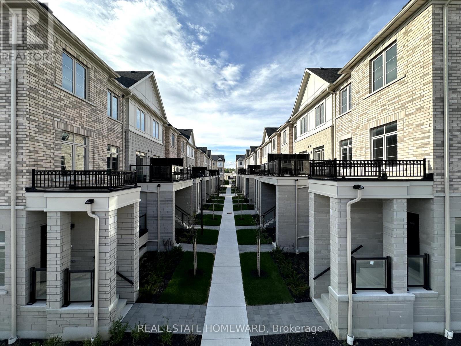 Property at 801 - 1655 PALMERS SAWMILL ROAD image 2