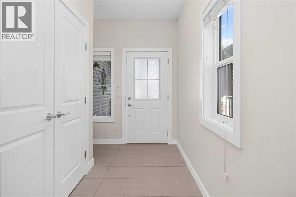 388 Bayview Way Sw, Airdrie, Alberta  T4B 4H5 - Photo 3 - A2241543