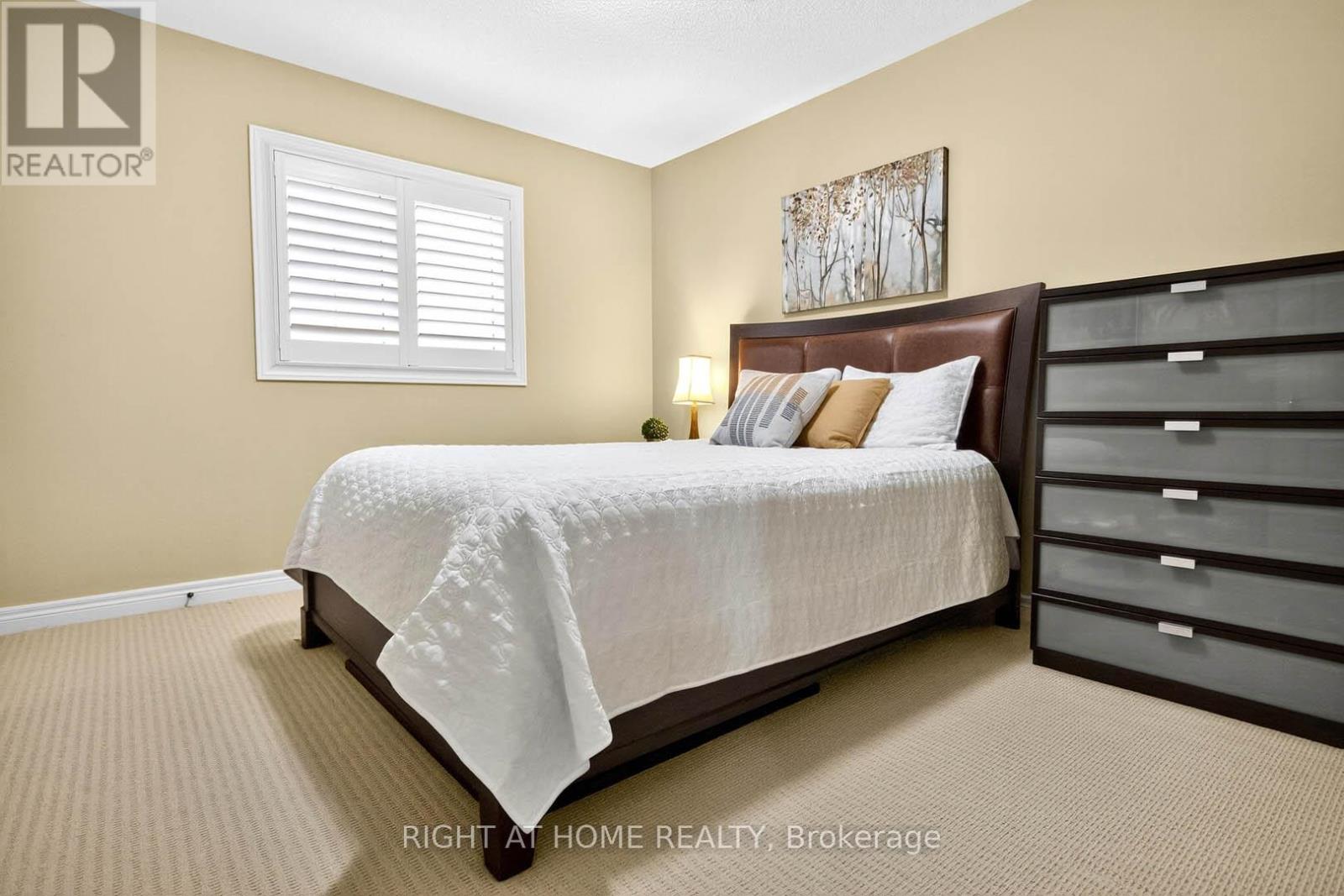 7 Messina Avenue, Brampton (Bram West), Ontario  L6Y 0M6 - Photo 25 - W12308880