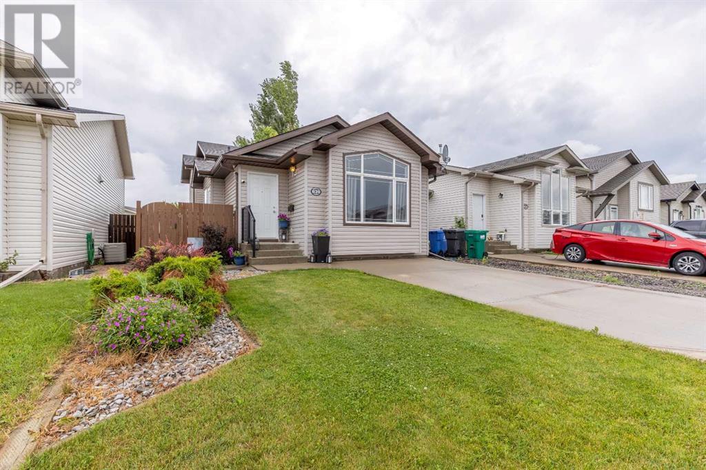 Property at 620 Aberdeen Crescent W image 2