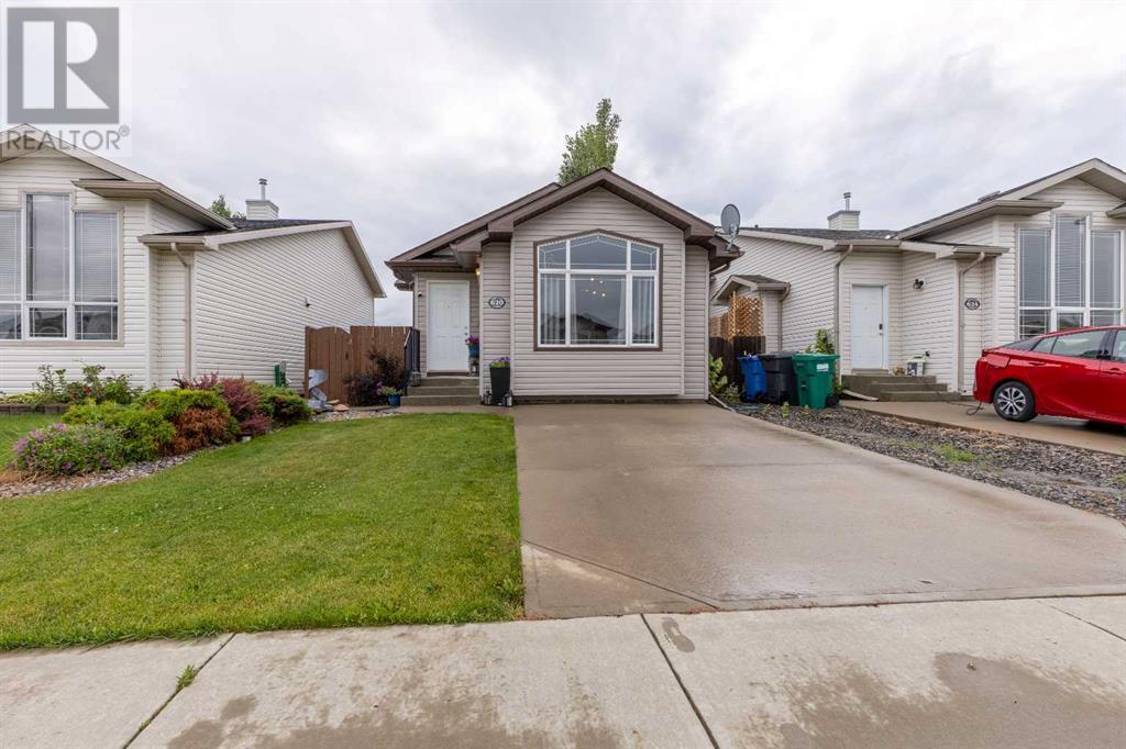 Property at 620 Aberdeen Crescent W image 1