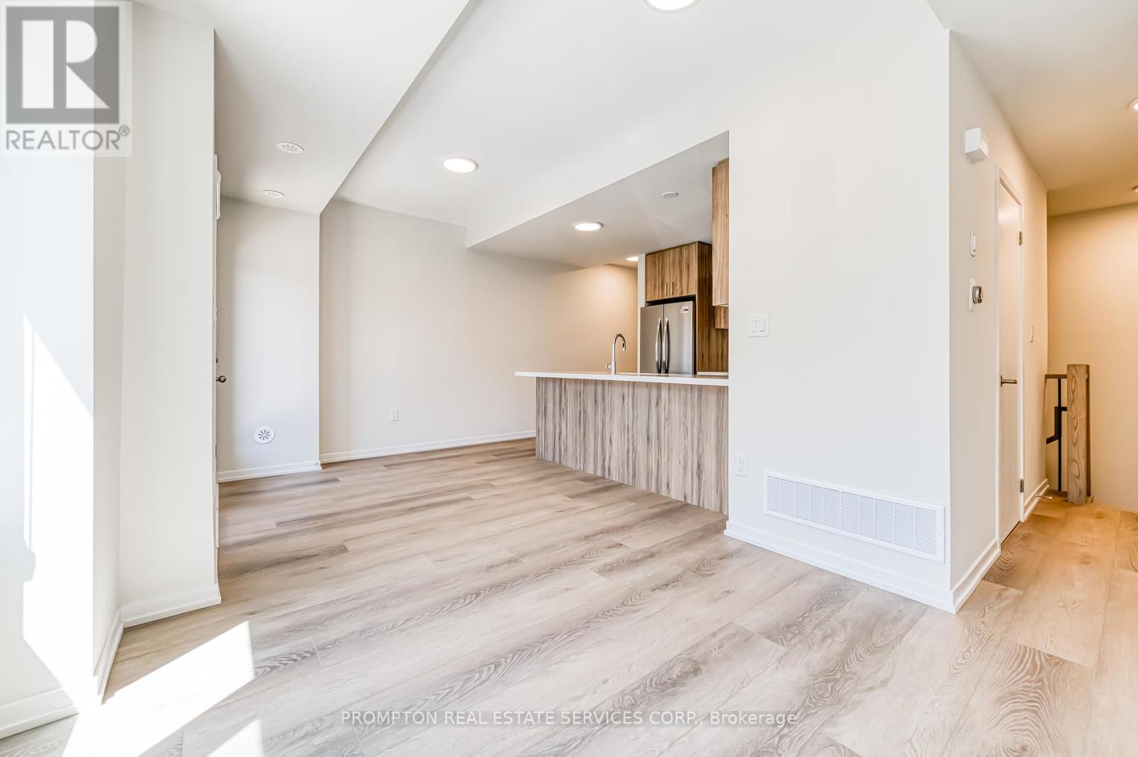 20 Matawin Lane, Richmond Hill, Ontario  L4B 0H8 - Photo 12 - N12308893